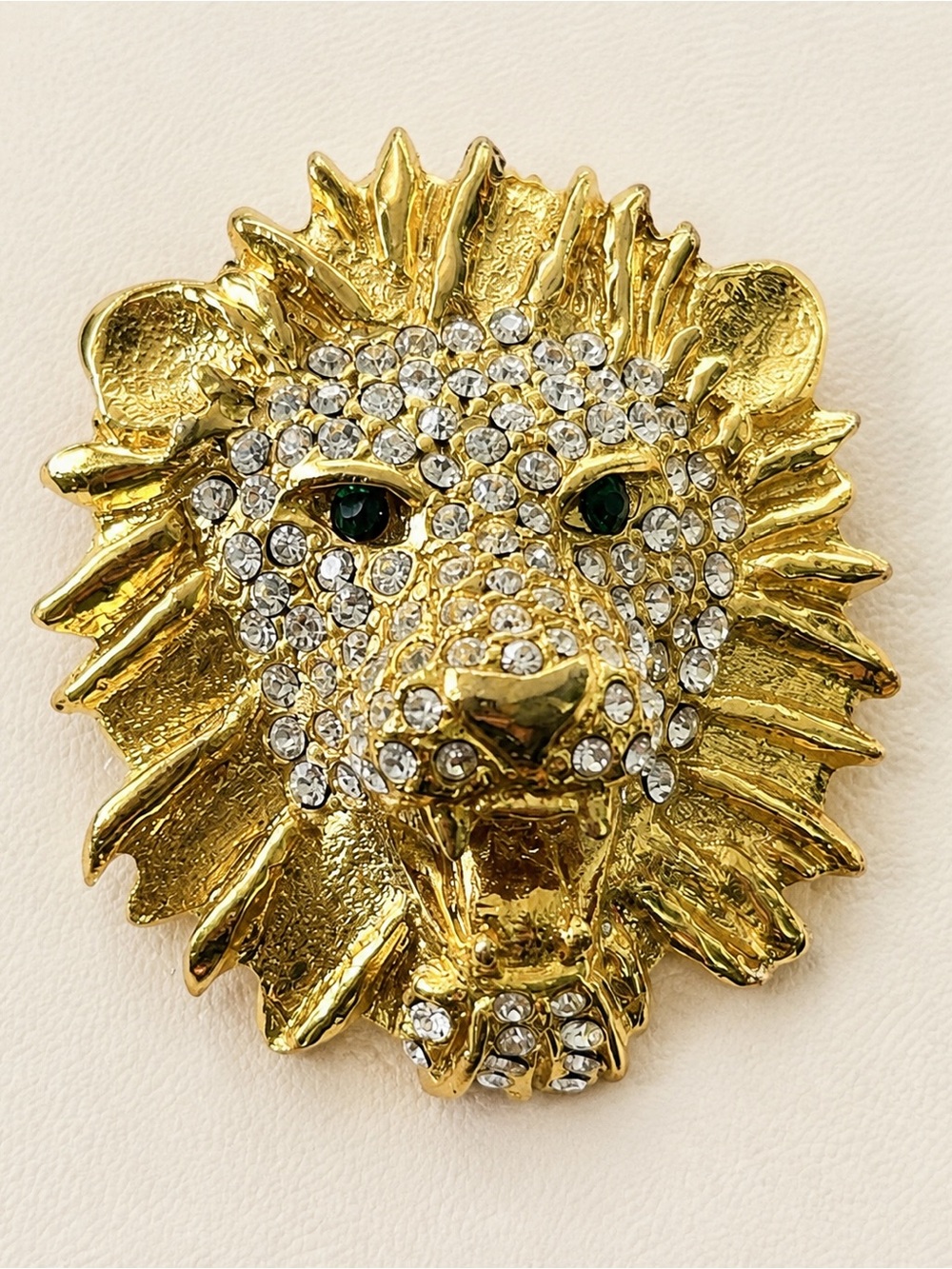 Vintage Gold Tone Rhinestone Lion Head Brooch Green Eyes Statement Pin